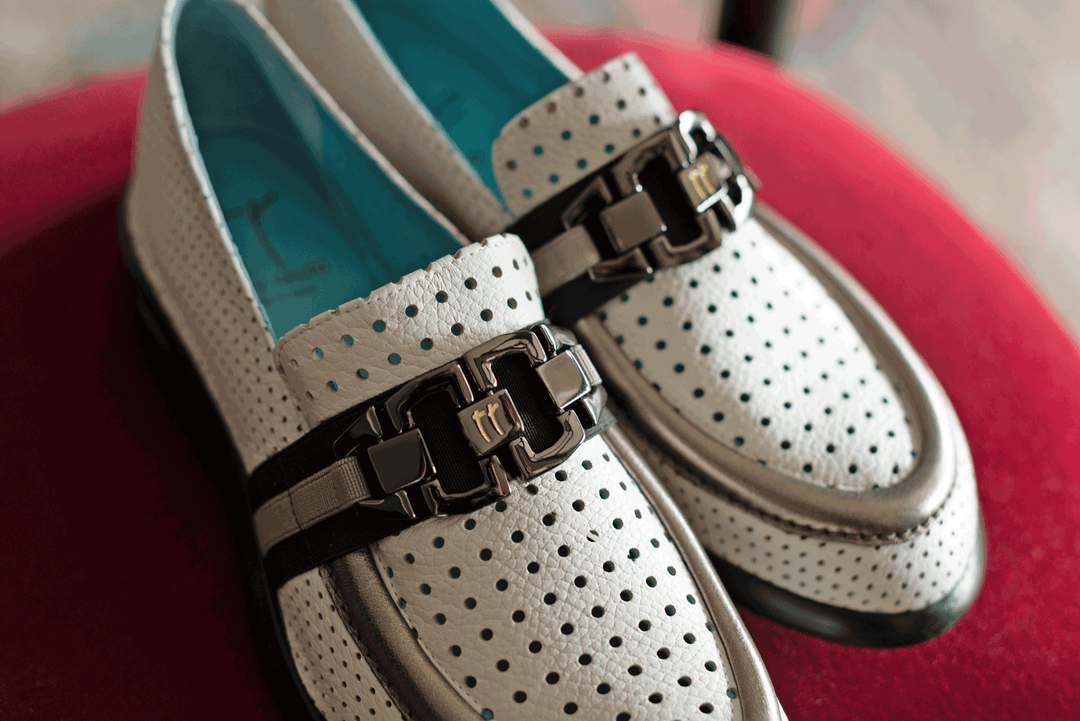 Classic shoes for ladies