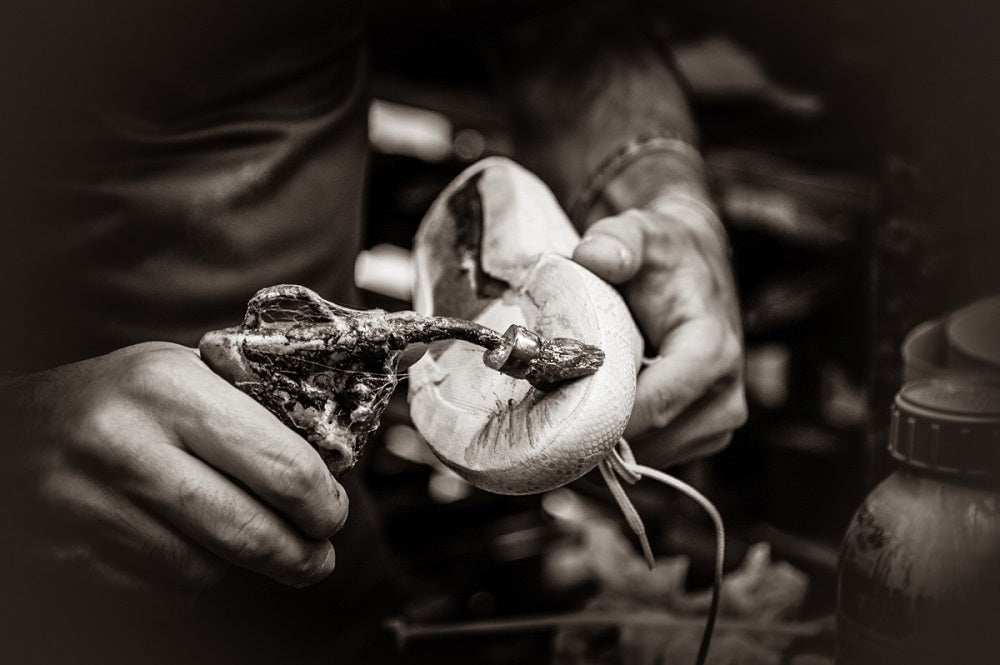 Working method of Italian women's shoe manufacturers